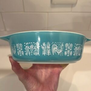 Incredible! Vintage Pyrex Butterprint Turquoise On White 471  1 P.
